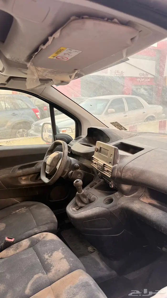 بيجو بارتنر 2021 البيع تشليح تسقيط 3