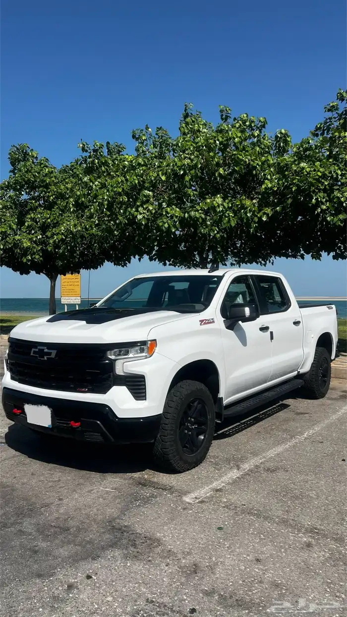 شيفروليه سلفرادو 2023 تريل بوس z71 جديد للبيع 3