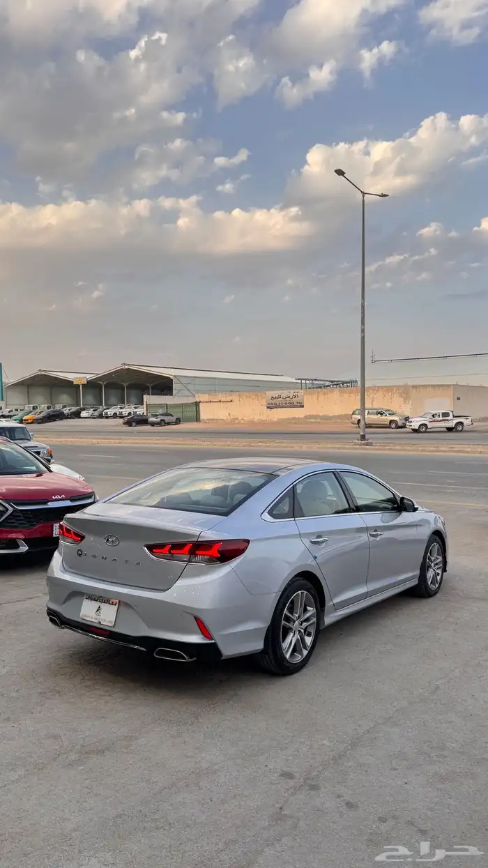 للبيع هونداي سوناتا 2018 - فل كامل بحالة الوكاله 3