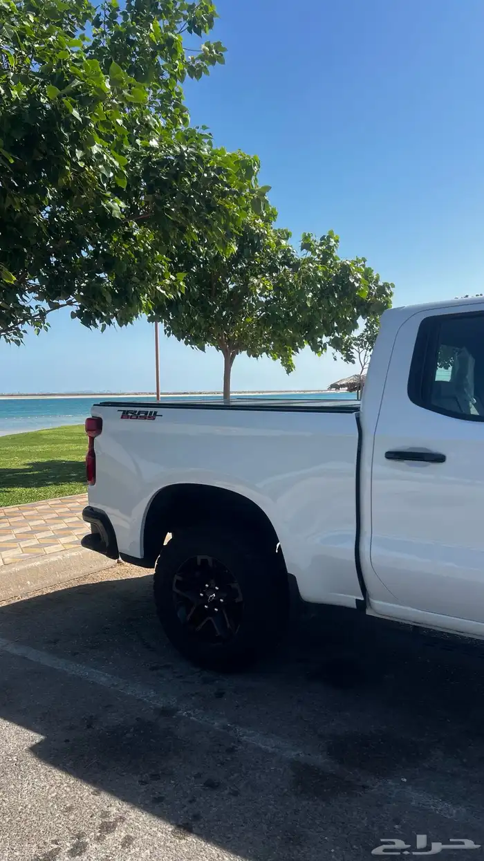 شيفروليه سلفرادو 2023 تريل بوس z71 جديد للبيع 4