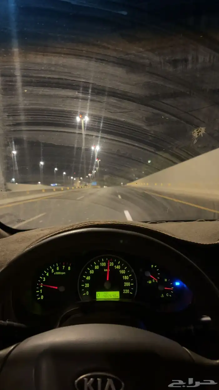 كيا كرنيفال2009. رقم الجوال 8