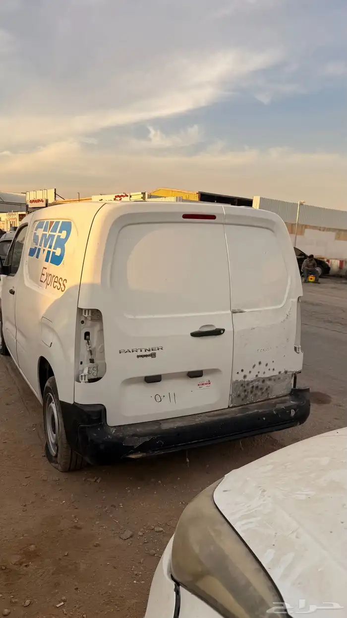 بيجو بارتنر 2021 البيع تشليح تسقيط 5