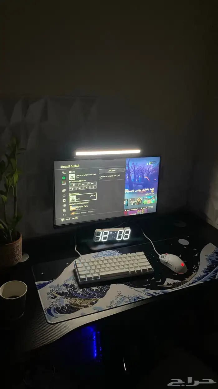 طاوله قيمنق كبيره و واسعه على السوم 0