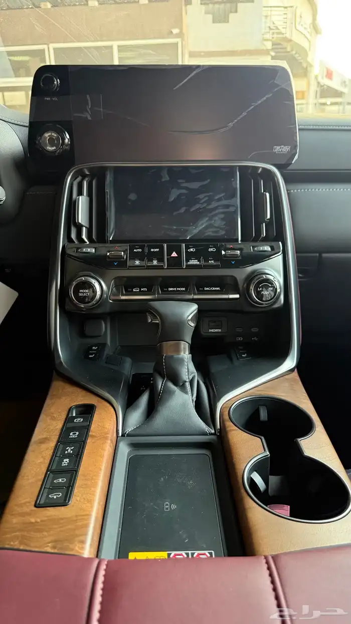 للبيع لكزس 2025 BB LX600 خليجي 13