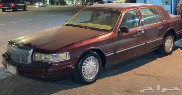 لينكون تاون كار 0