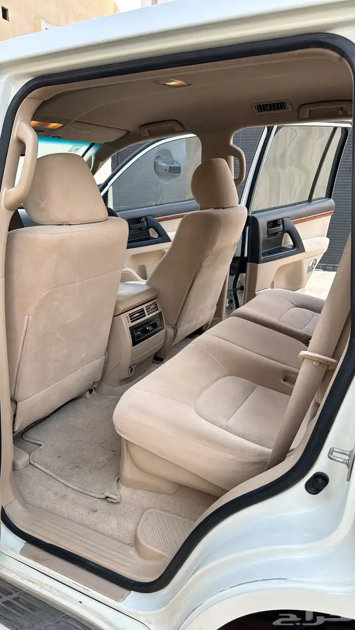 لاندكروزر GXR 2012 سعودي 8 سلندر 27