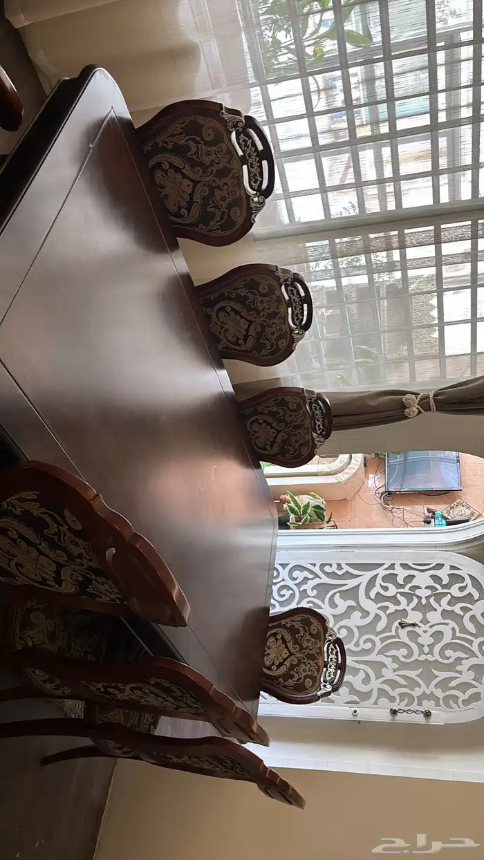 طاولة طعام مع دولاب مواعين طقم للطاوله 2