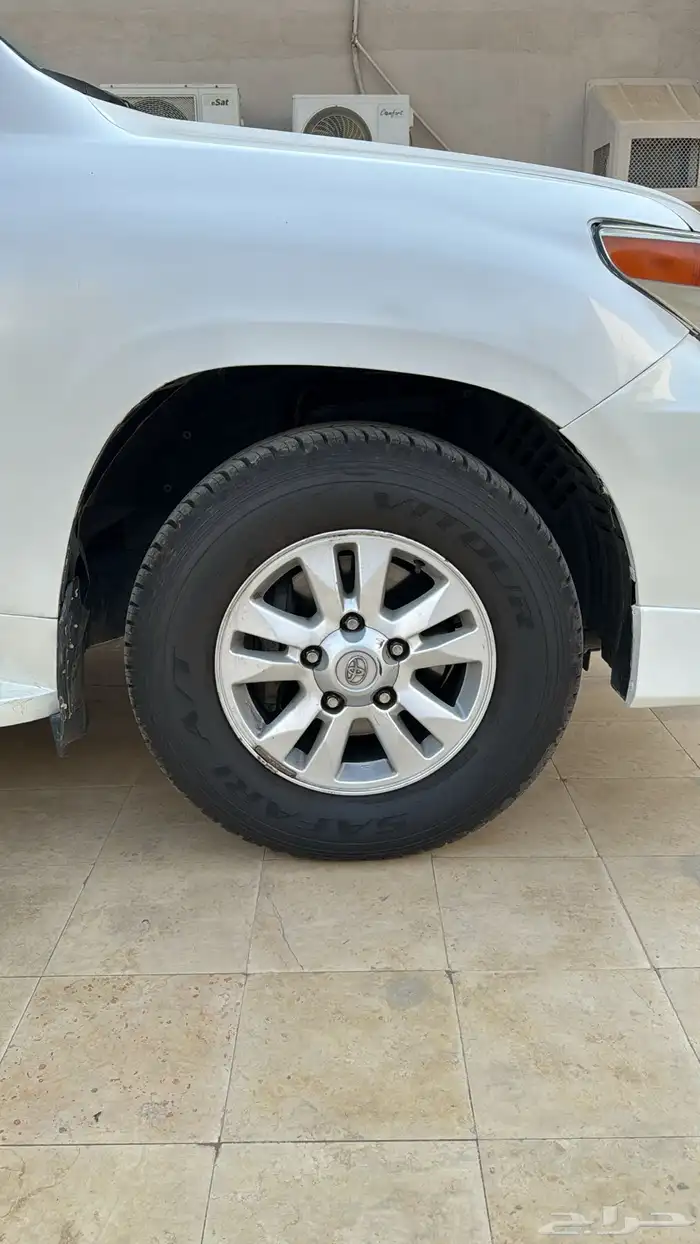 لاندكروزر GXR 2012 سعودي 8 سلندر 17