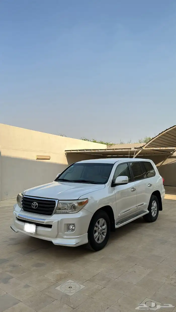 لاندكروزر GXR 2012 سعودي 8 سلندر 2