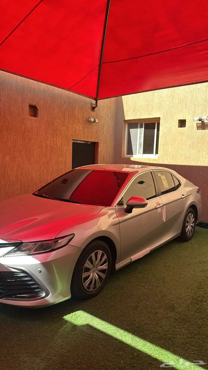 كامري 2023 ستاندر بنزين فضي 1