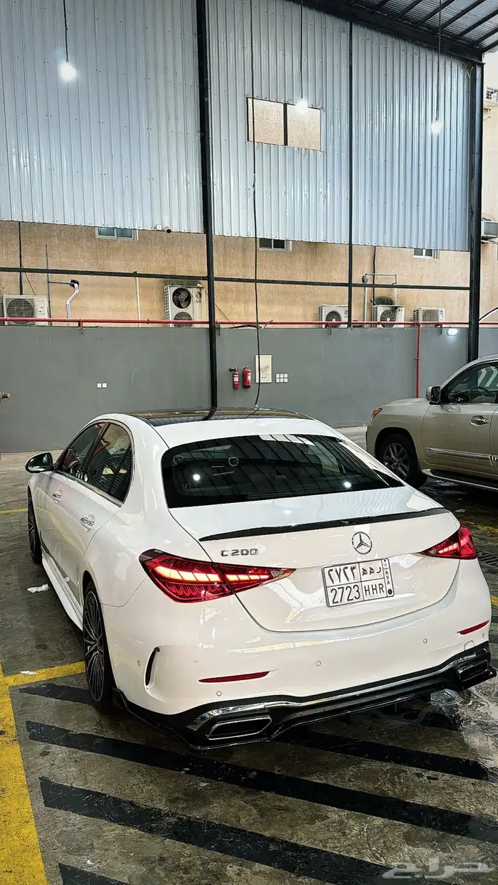 مرسيدس C200 2024 6