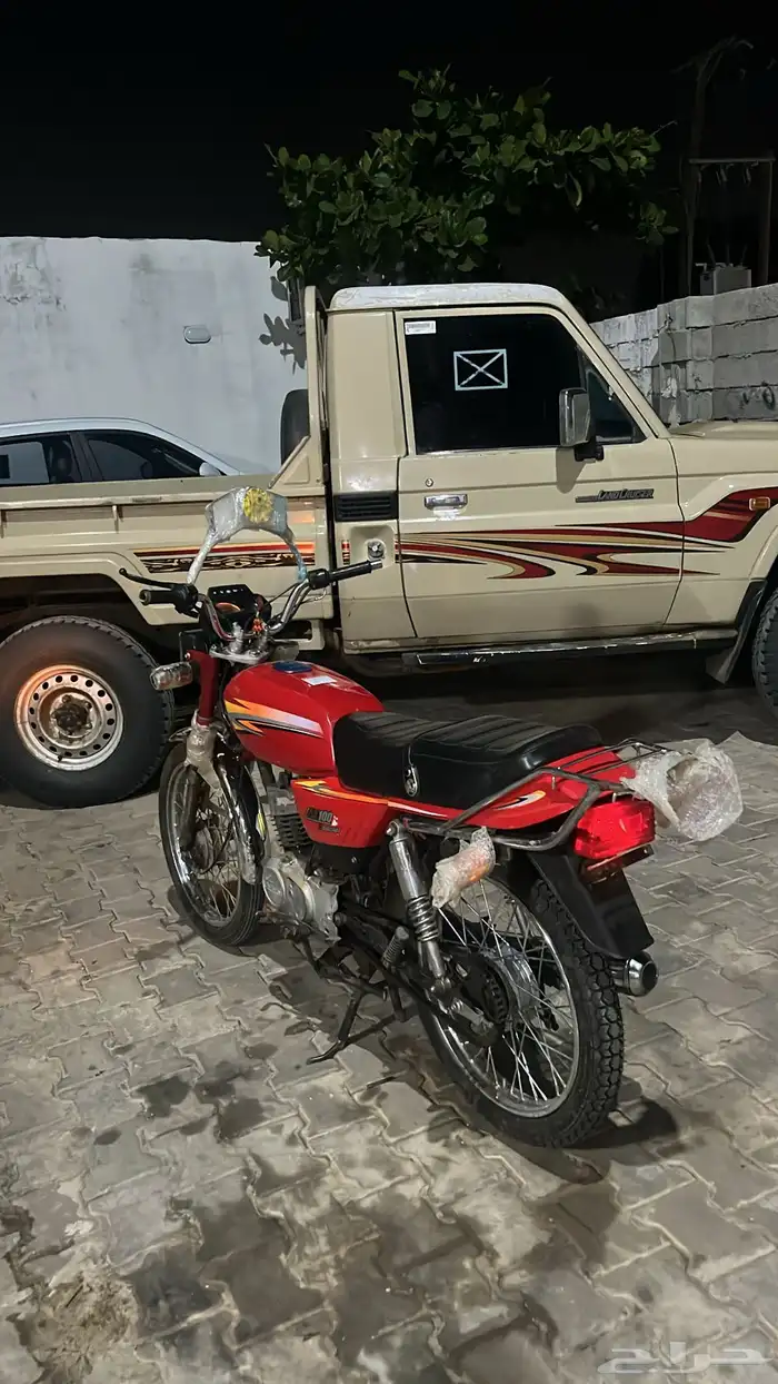 دبابا x100 اصلي البيع شرط محركات موديل 2004 دبابا عليه 1400 4