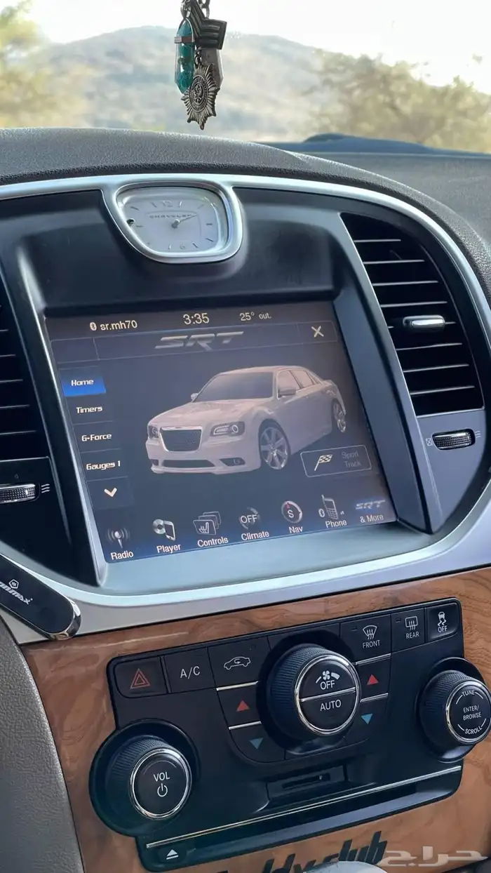 كلايسلر 2014 هيمي 5.7 اكزاكتيف 1