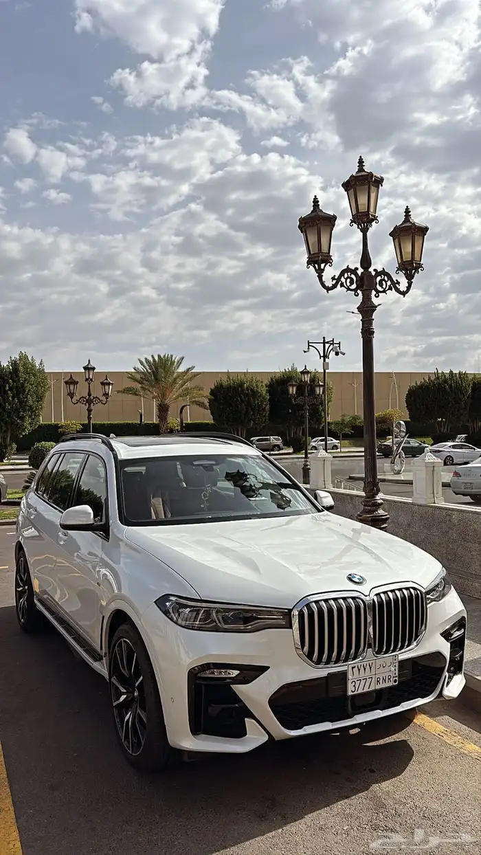 BMW X7 9