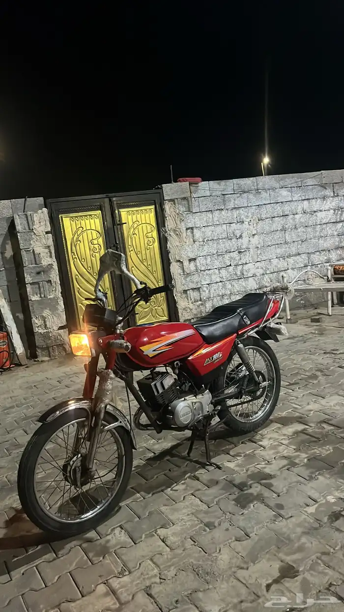 دبابا x100 اصلي البيع شرط محركات موديل 2004 دبابا عليه 1400 0