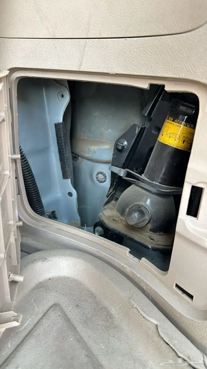 لاندكروزر GXR 2012 سعودي 8 سلندر 37