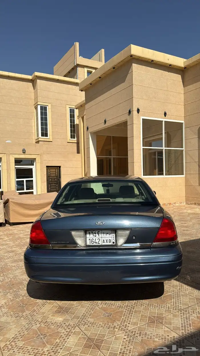 فورد كروان فكتوريا 7