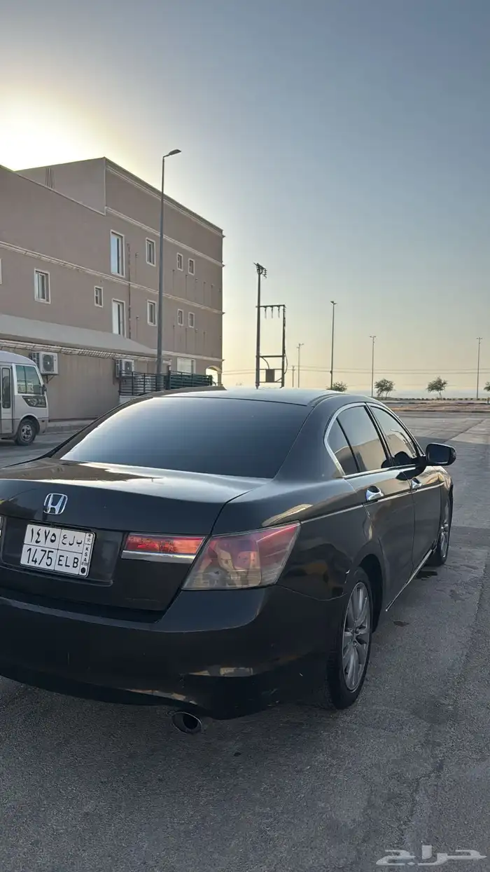للبيع هوندا اكورد 2012 5