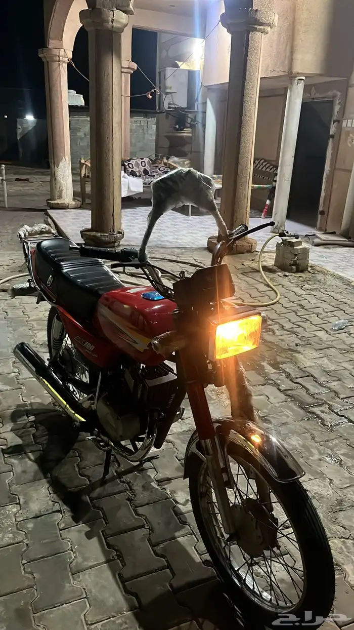 دبابا x100 اصلي البيع شرط محركات موديل 2004 دبابا عليه 1400 1