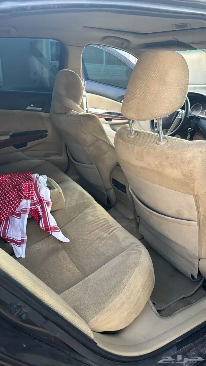 للبيع هوندا اكورد 2012 16