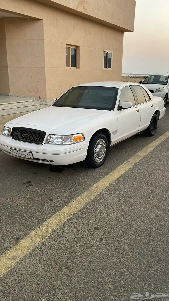 فورد فكتوريا أمريكي موديل 1999 نظيف 1