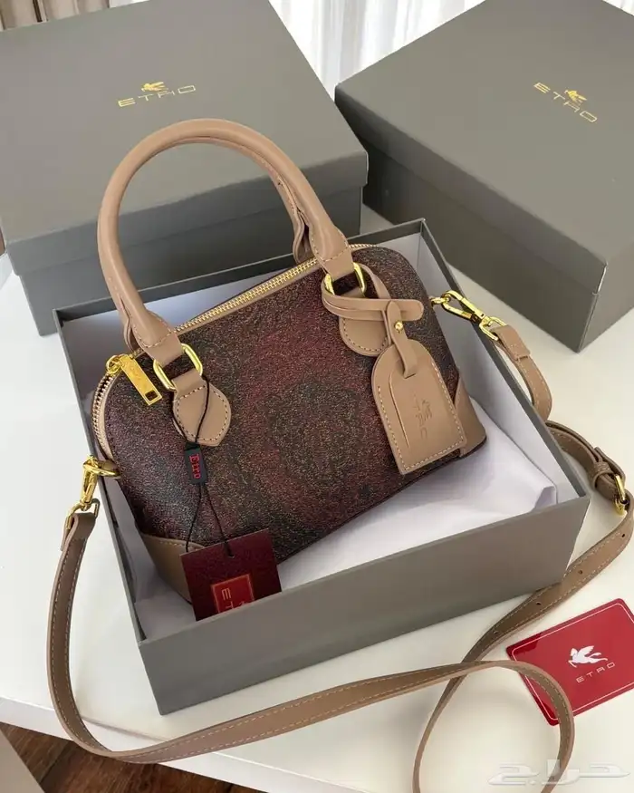 شنط درجه أولى وسكارف رجالي تنفع هداياأهدومن تحبون السعر170 32