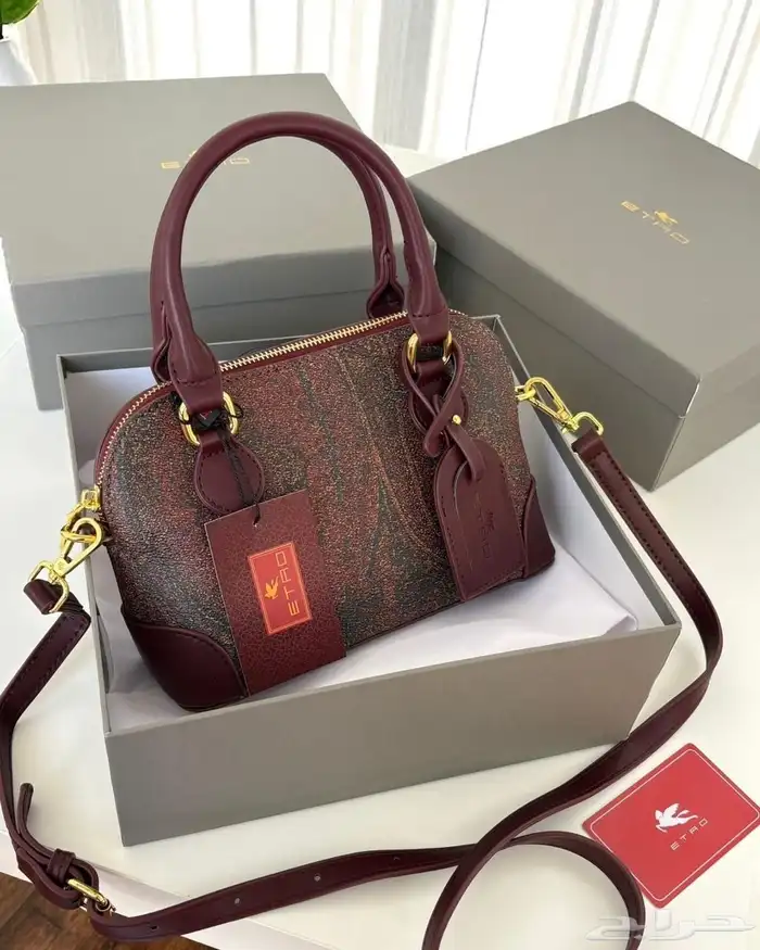 شنط درجه أولى وسكارف رجالي تنفع هداياأهدومن تحبون السعر170 33