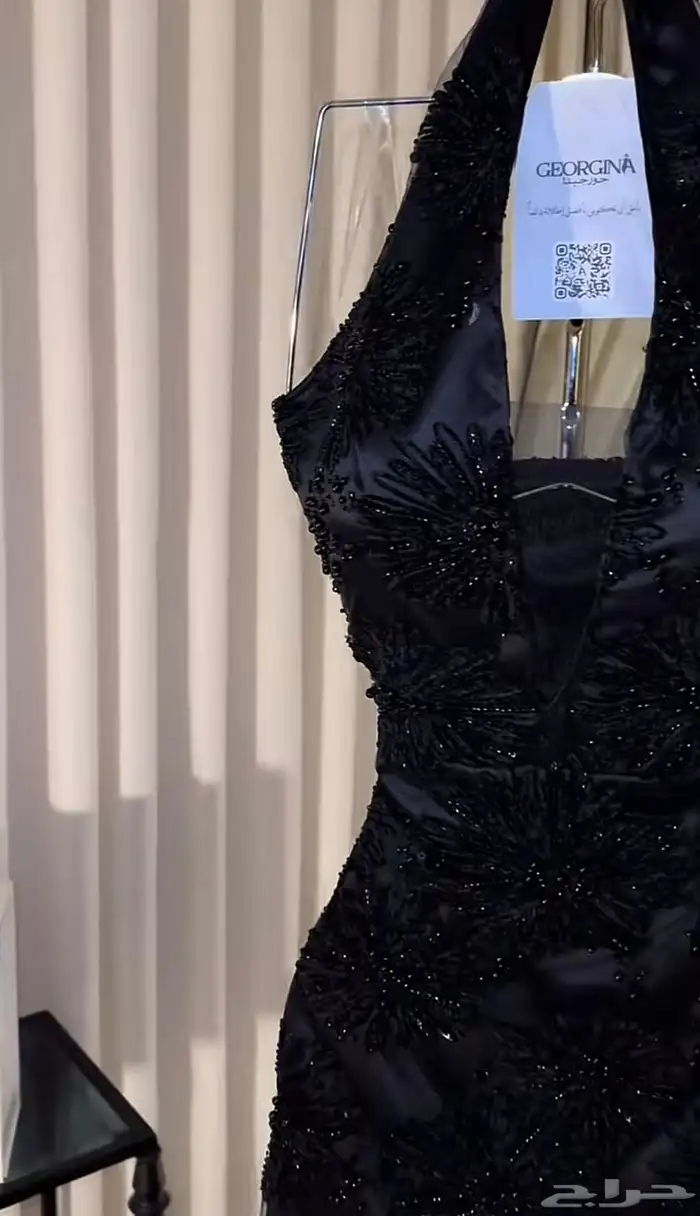 فستان تم لبسه للقياس فقط مقاس xs 0