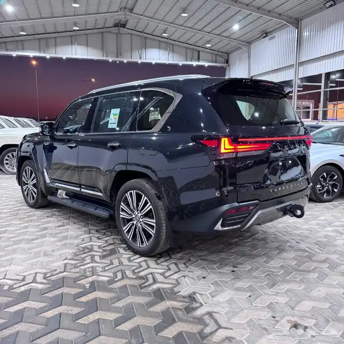 لكزس BB بريمي 2025 13