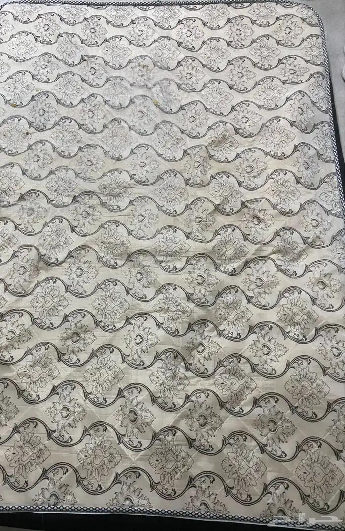 سرير ايكيا نفر ونص لون رمادي مع مرتبه 4