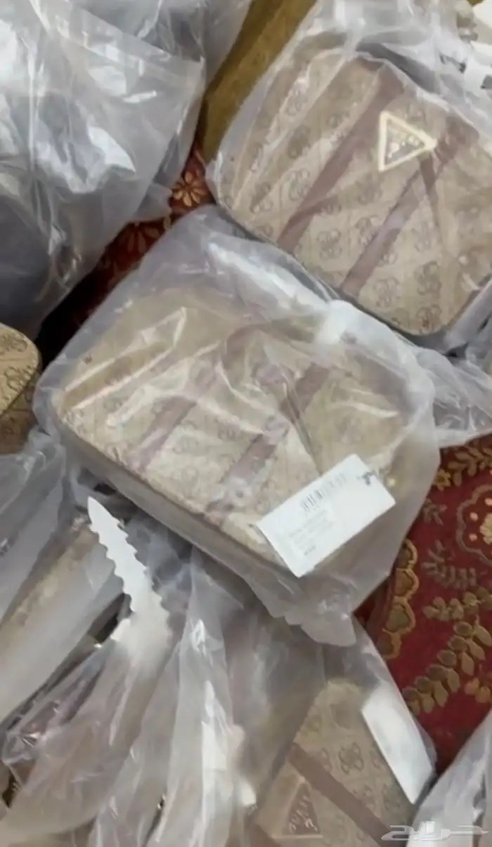 شنط جديده Guess .. 5