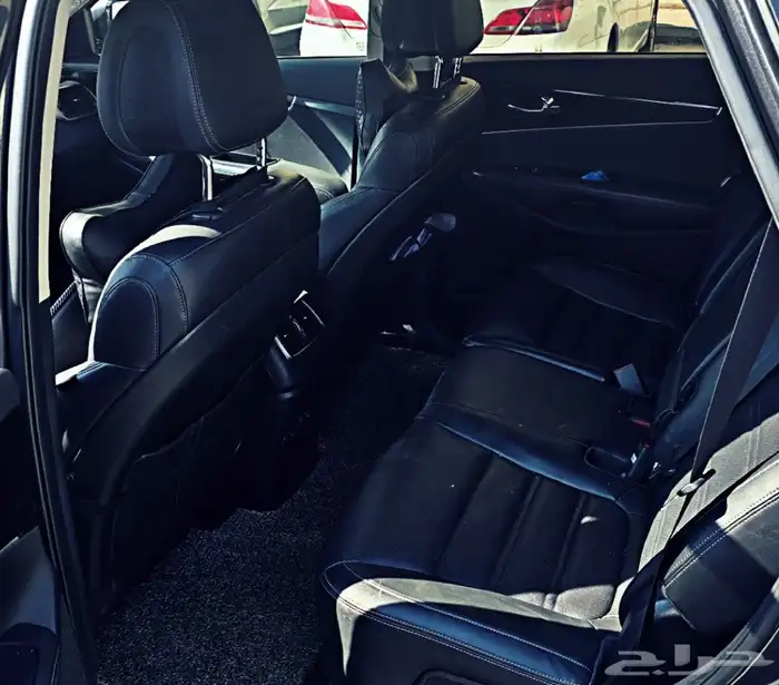 كيا سورنتو 8