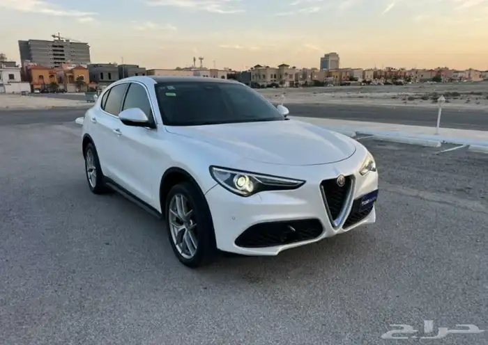 الفا روميو ايطاليه اسزيلفيو 5