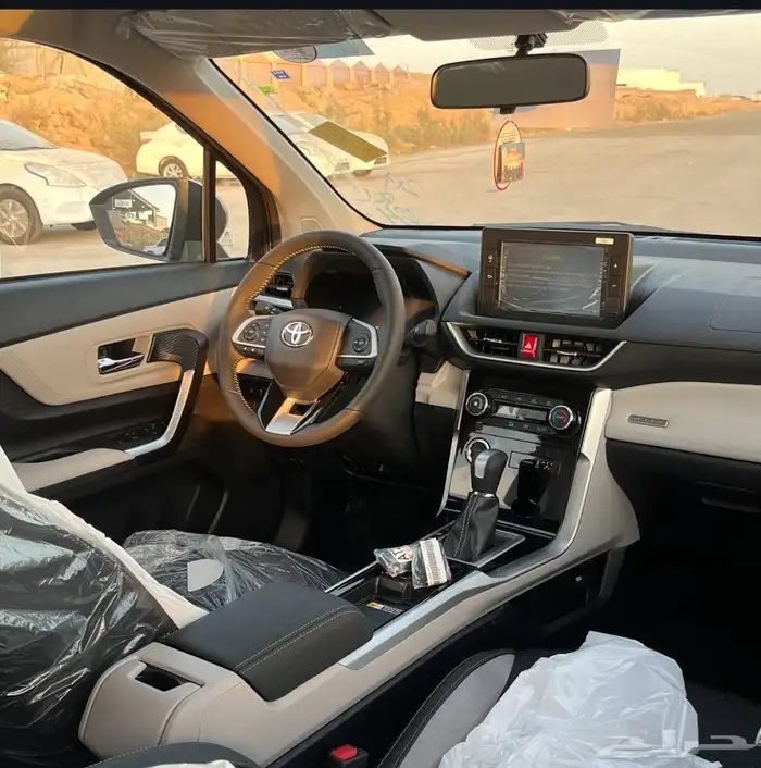 عرض تويوتا فيلوز رصاصي ( لدينا الوان أخرى ) 6