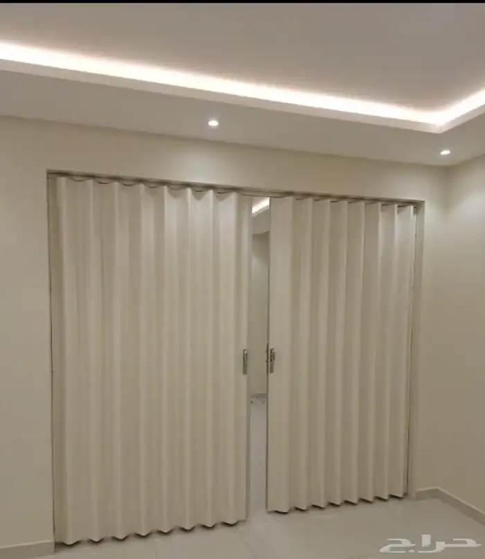 أبواب جلد. إيطالي سحاب 5