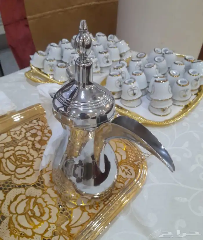 قهوجي صبابين قهوه تاجير فرشات تاجير كراسي تاجير طاولات طعام 2