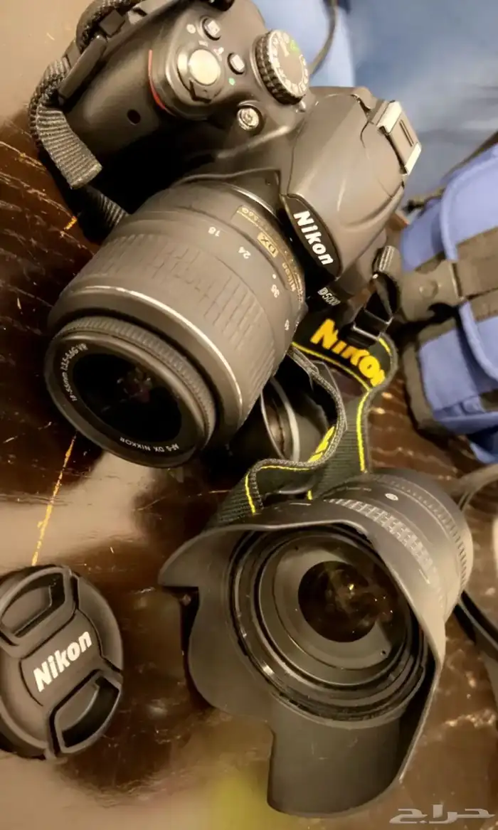 كاميرا نيكون احترافية 4