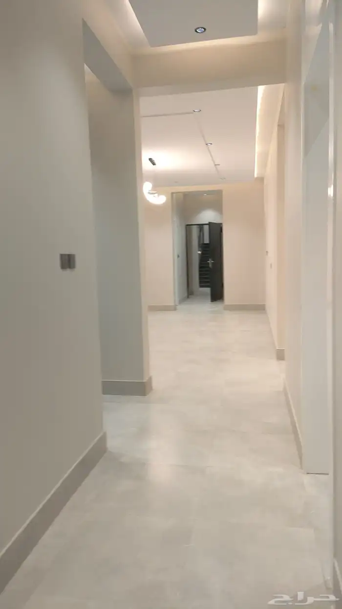 للبيع شقق ارضية وعلويه موقع مميز تشطيبات فاخرة 12