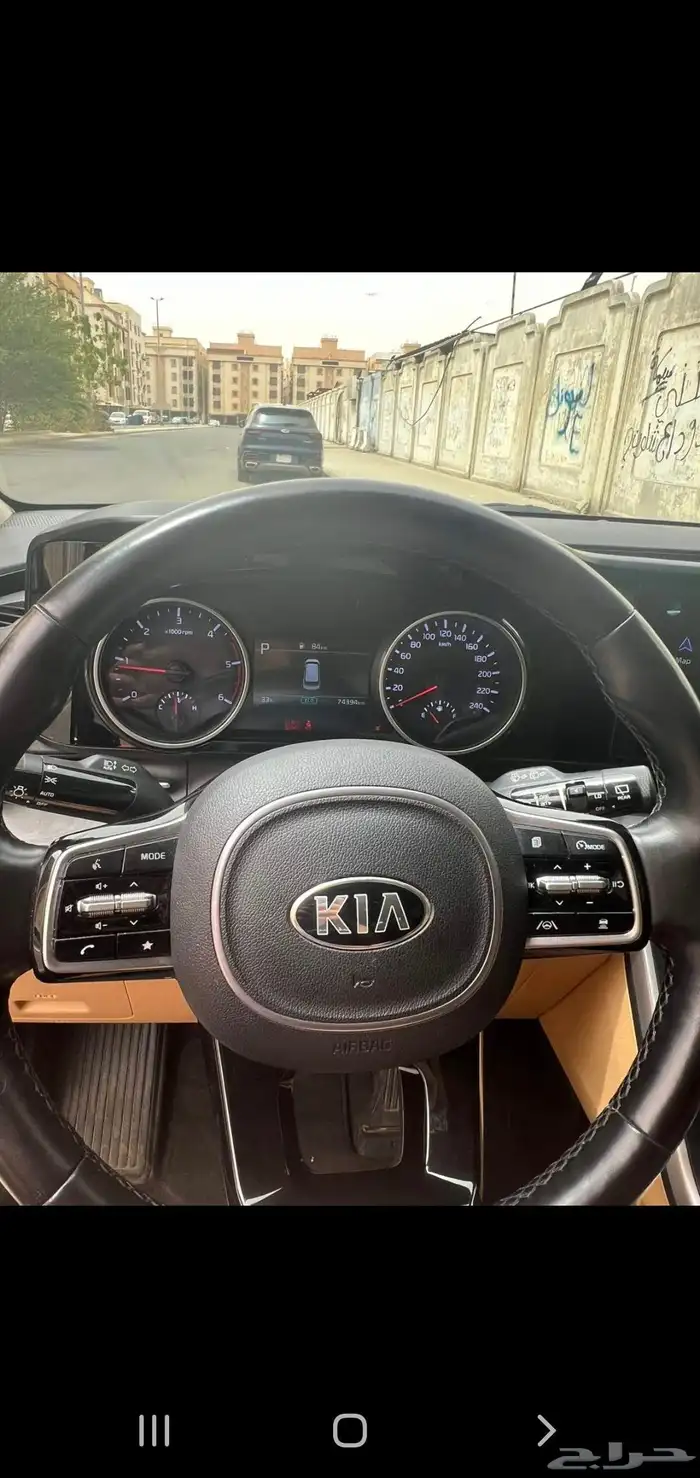 سيارة كيا كرنفال 5