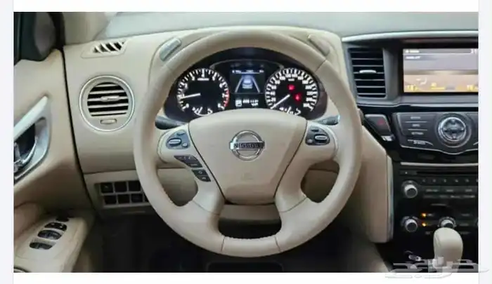 نيسان باثفايندر (Nissan Pathfinder) بيضاء اللون موديل 2014 3