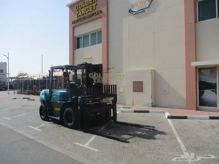 رافعة شوكيه 10طن للايجار شهري سنوي اسبوعي يومي سيزرلفت 7