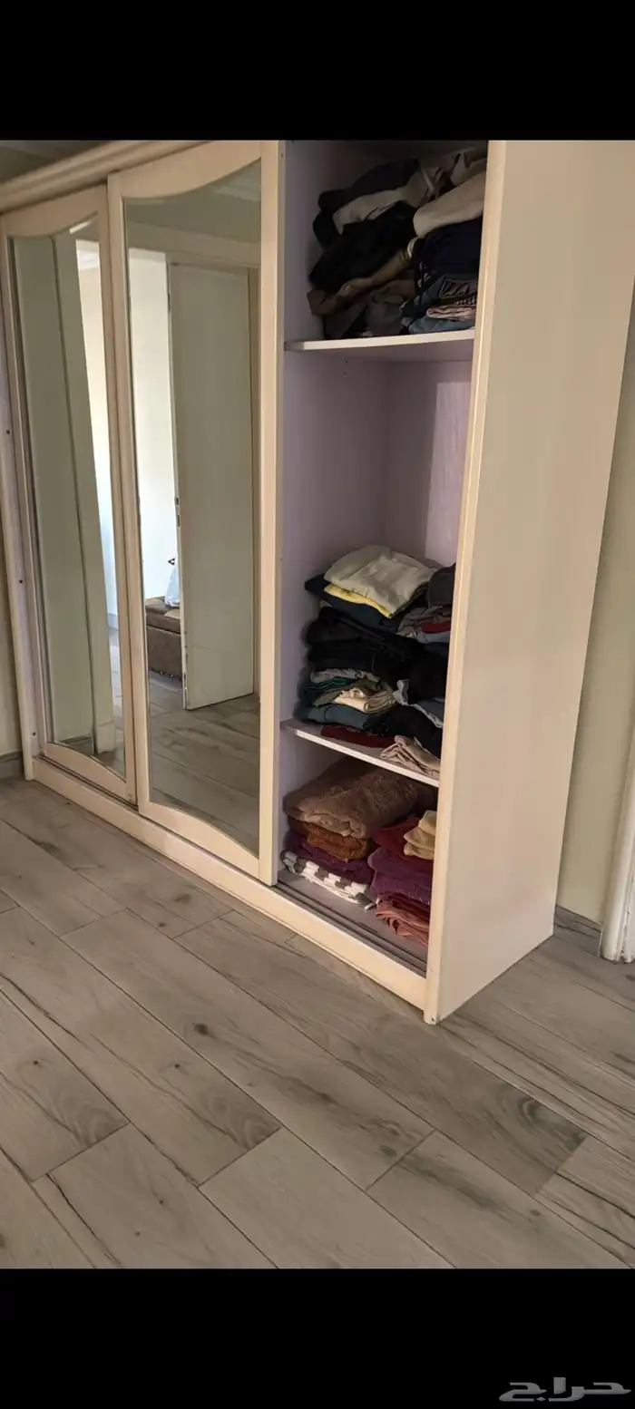 3 دولاب و 3 تسريحة و 3 سرير 0