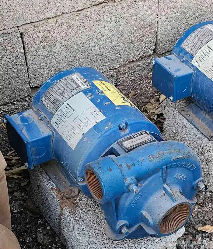 عرض على الدينموات والمضخات والمواطير والدفاعات الماء 4