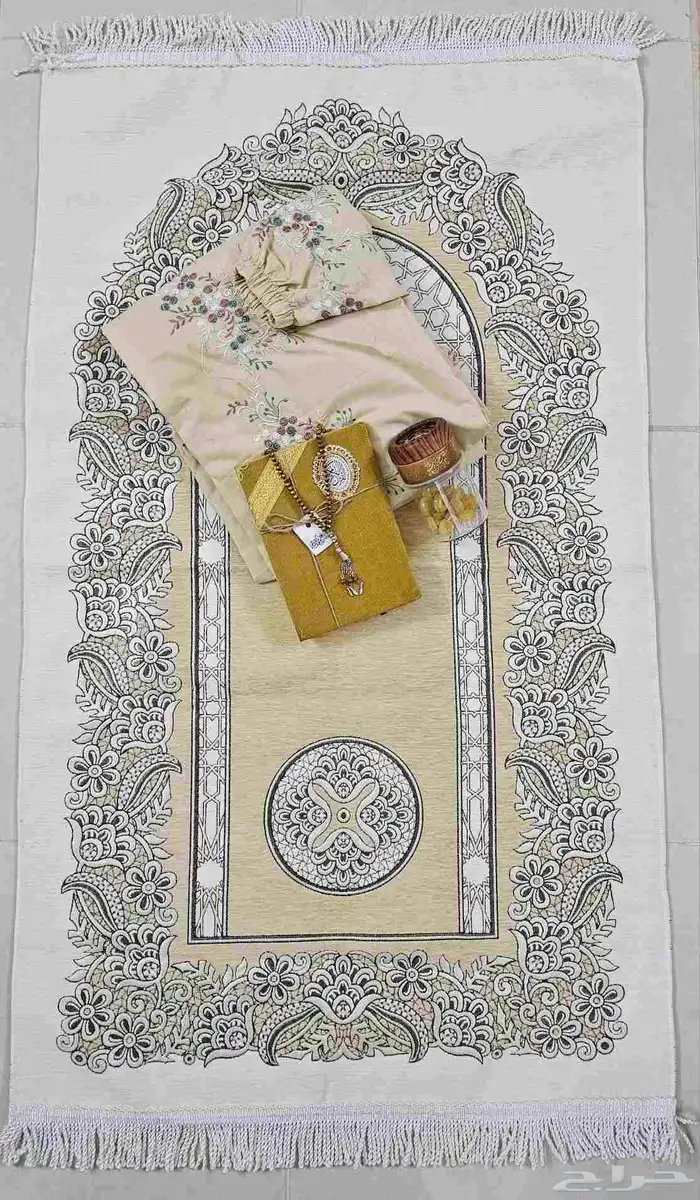 اطقم صلاة شرشف دبل كلوش ومطرز ومكسر 31