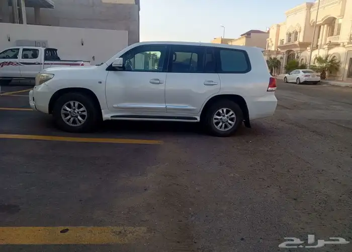 لاندكروزر 2011 تويوتا 1