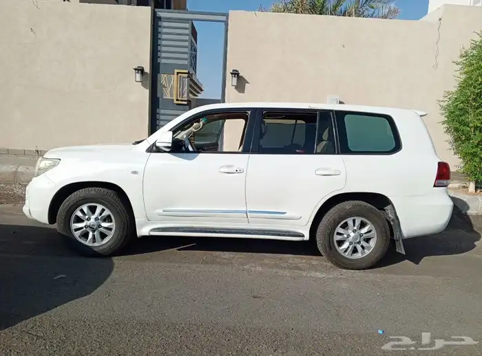 لاندكروزر 2011 تويوتا 0