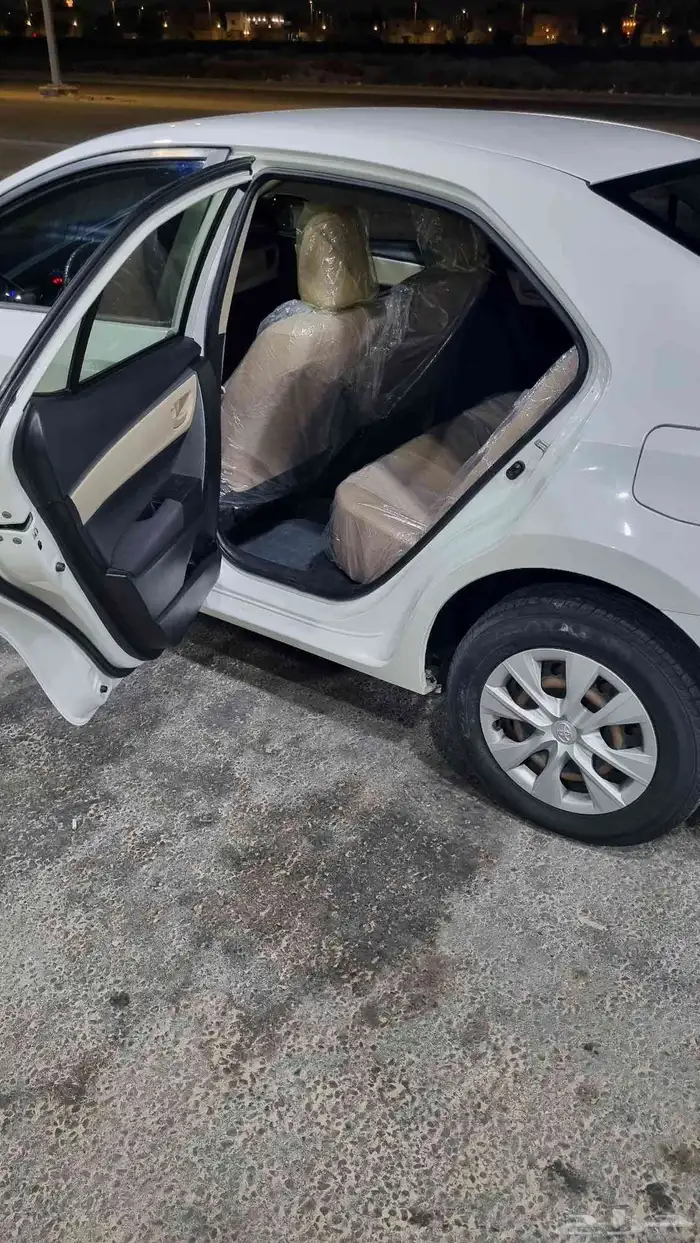 كورولا 2015 للبيع 10