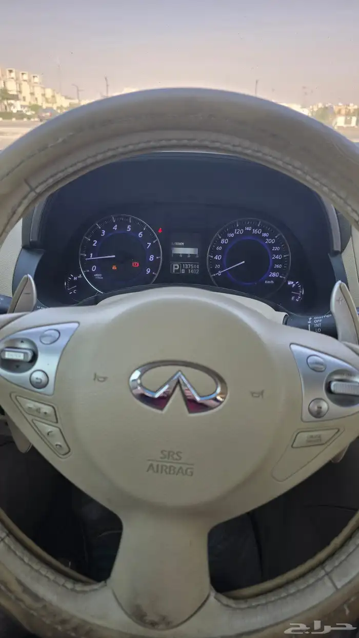 انفينيتي QX70s موديل 2014 8 سلندر 5.0L دبل و ممشى قليل جدا 23