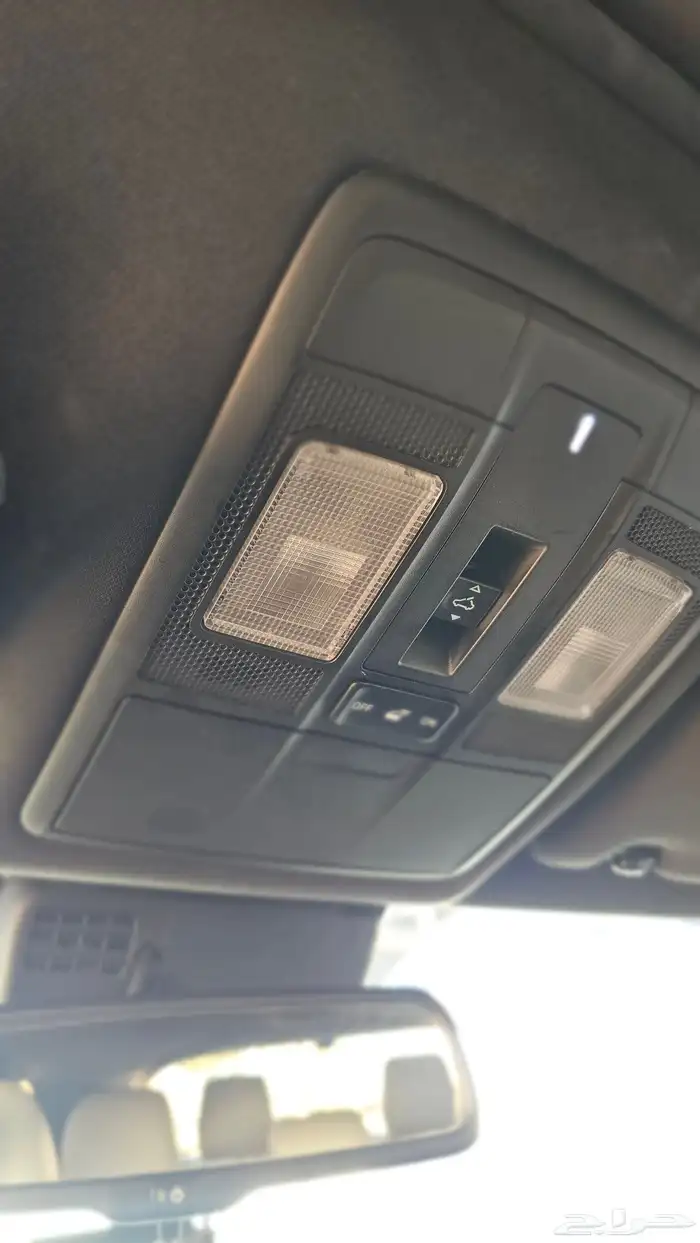 للبيع مازدا cx9 2018 اللون اسود 32