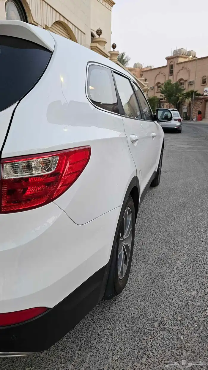 هونداي جراند سنتافيه 2015 37